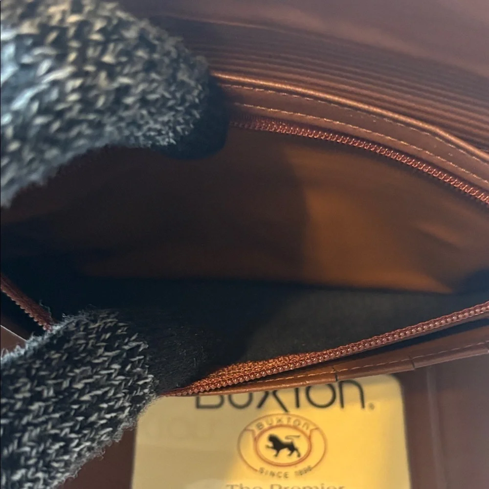 Buxton Cashmere Cowhide Wallet Brown EUC